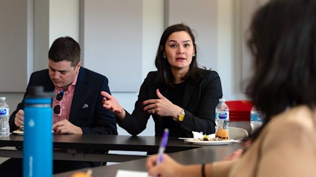 Assistant Secretary of State Michelle Giuda speaks to UCLA Luskin undergraduate students at a Lunch-and-Learn on March 15. Photo by Axel Lopez / Daily Bruin