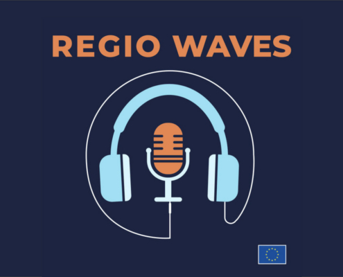 radio microphone and headset graphic