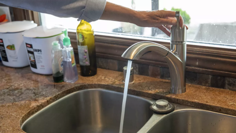 kitchen faucet with running water