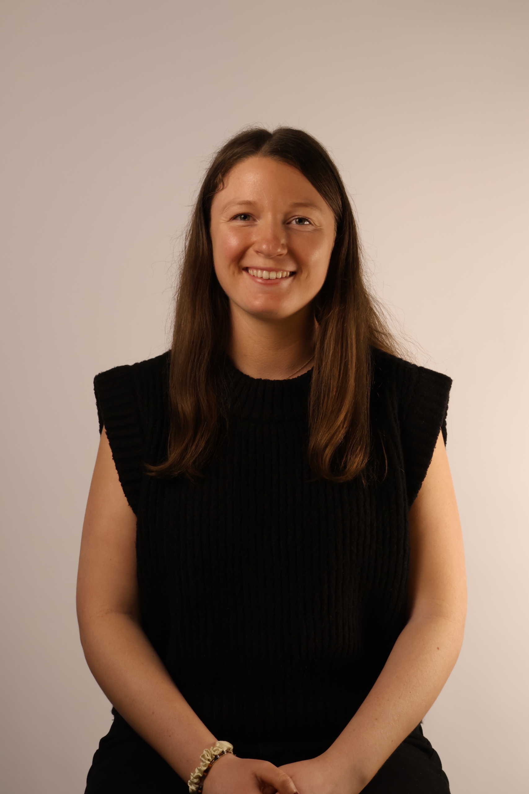 headshot of theresa willmott-mcmahon