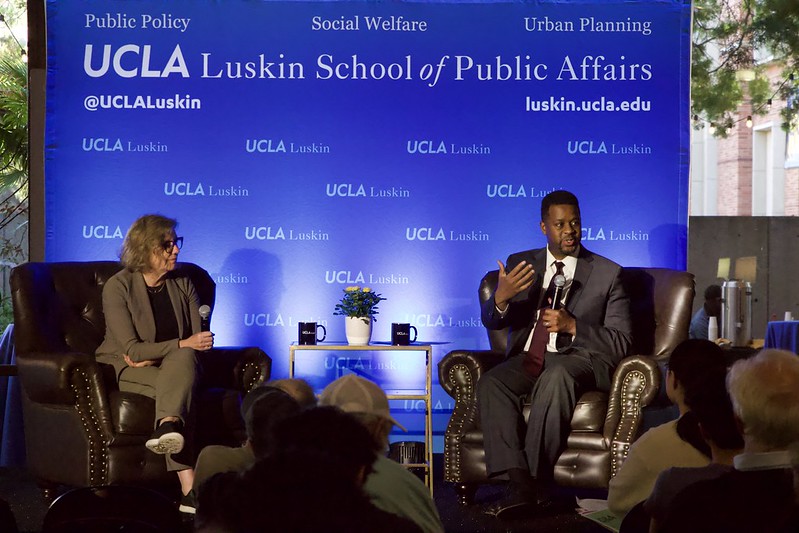 Robert Hampshire, former Assistant Secretary for Research and Technology at the United States Department of Transportation (USDOT), served as the keynote speaker for the April 28 Luskin Lecture co-hosted by the UCLA Institute of Transportation Studies (ITS)