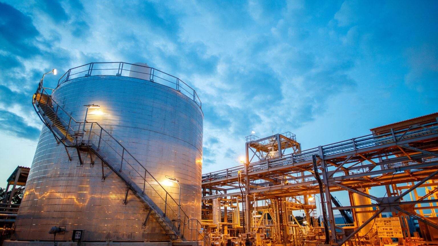 Oil and Gas Processing Tank and Pipes