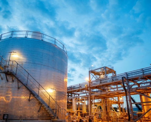 Oil and Gas Processing Tank and Pipes