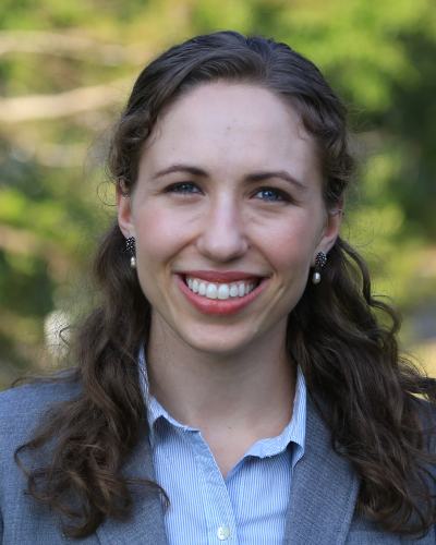 EmilyWeisburst_Headshot_Cropped