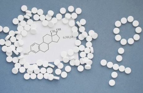 Estrogen-810x405