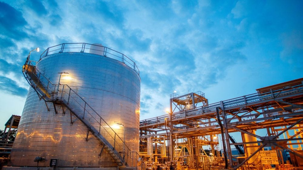 Oil and Gas Processing Tank and Pipes
