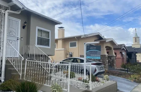 oakland housing