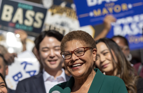 woman in glasses in crowd