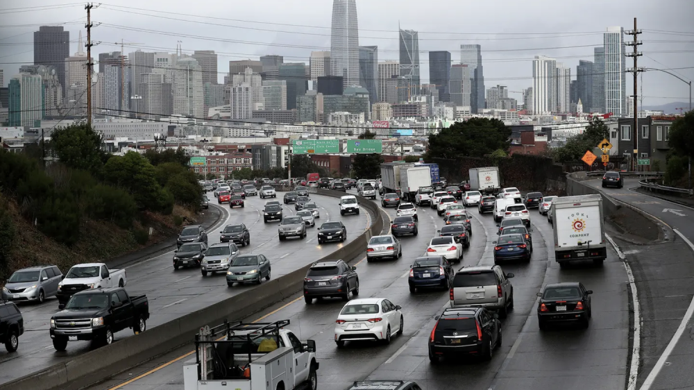 Congested freeway heading into city