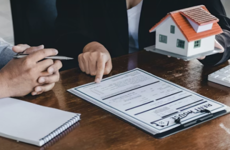 picture of desk with mortgage documents