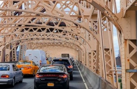 Traffic-jam-Queensboro-Bridge-agsaz-Shutterstock
