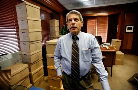 Zev Yaroslavsky, a former member of the Los Angeles County Board of Supervisors, in his then-office in 2014. (Los Angeles Times)