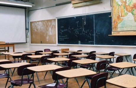 classroom-2093744_1920