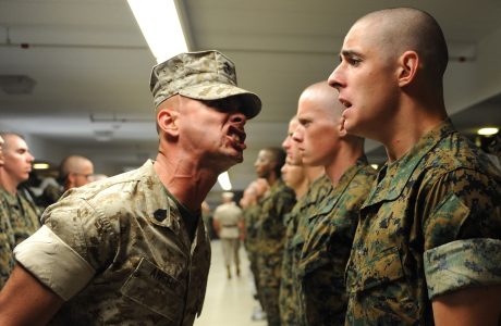 military-662863_1920