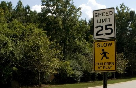 Speed limit of 25 mph