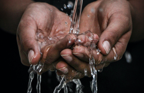 November 2020 data from California State Water Resources Control Board shows that up to a third of L.A. households faced financial difficulties paying for their utilities. Photo by Mrjn Photography / Unsplash